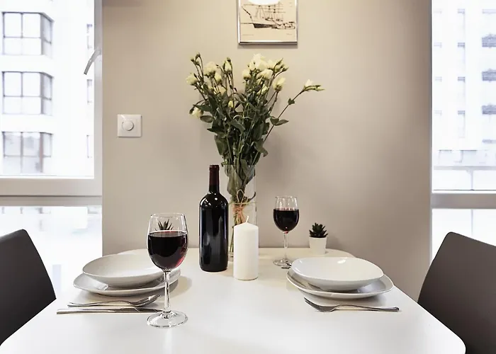 Center Ilumino Ii Hotell Łódź